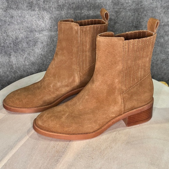 Dolce Vita Shoes - Dolce Vita Farlin Chelsea Bootie Size 7.5 Camel Brown Leather Pull On Boots